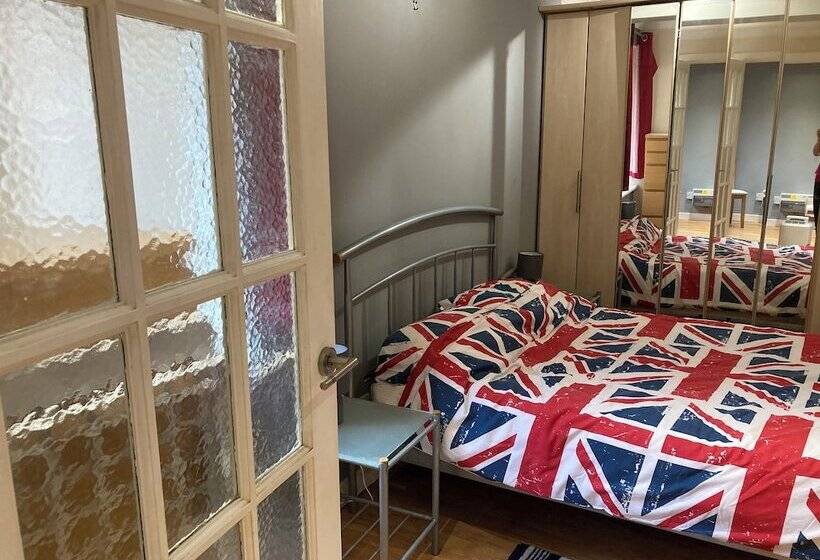 إقامة Tranquil Retreat In St Albans