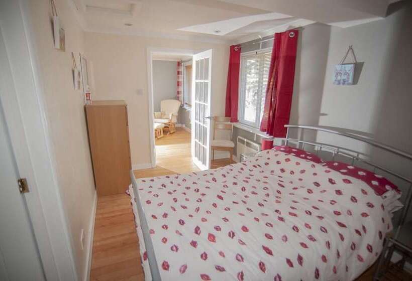 اقامتگاه Tranquil Retreat In St Albans
