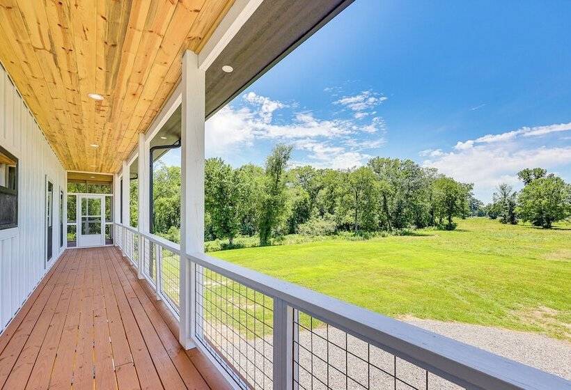 Riverfront Murfreesboro Cabin W/ Fire Pit