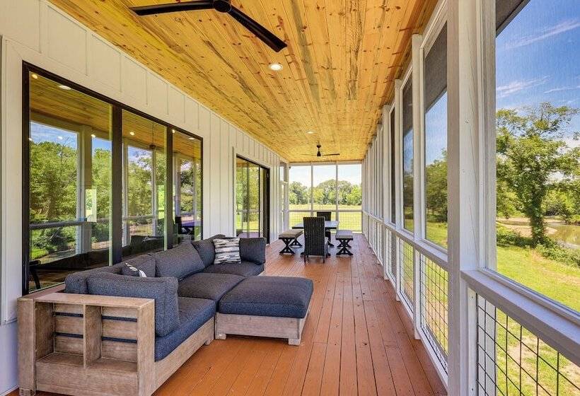 Riverfront Murfreesboro Cabin W/ Fire Pit