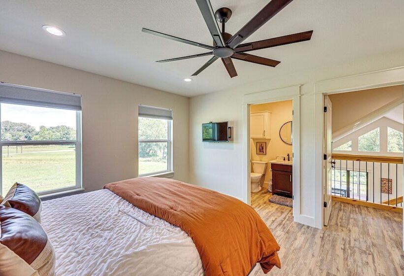 Riverfront Murfreesboro Cabin W/ Fire Pit