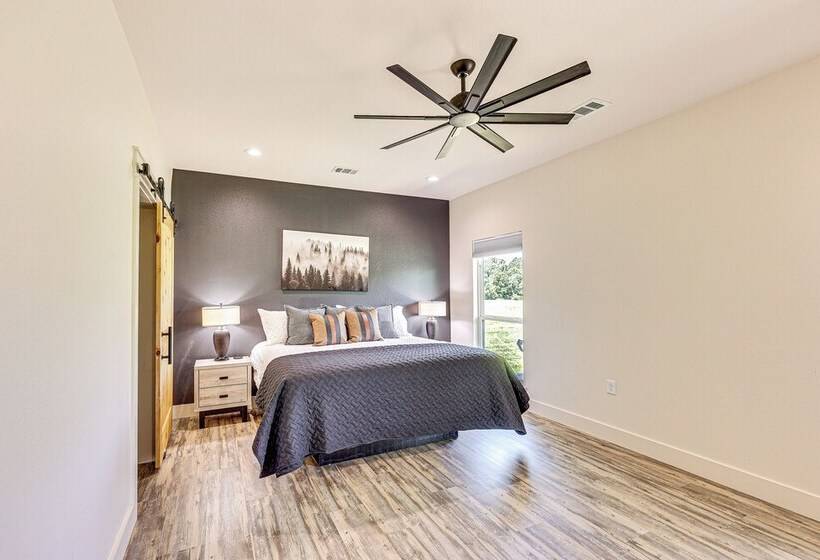 Riverfront Murfreesboro Cabin W/ Fire Pit