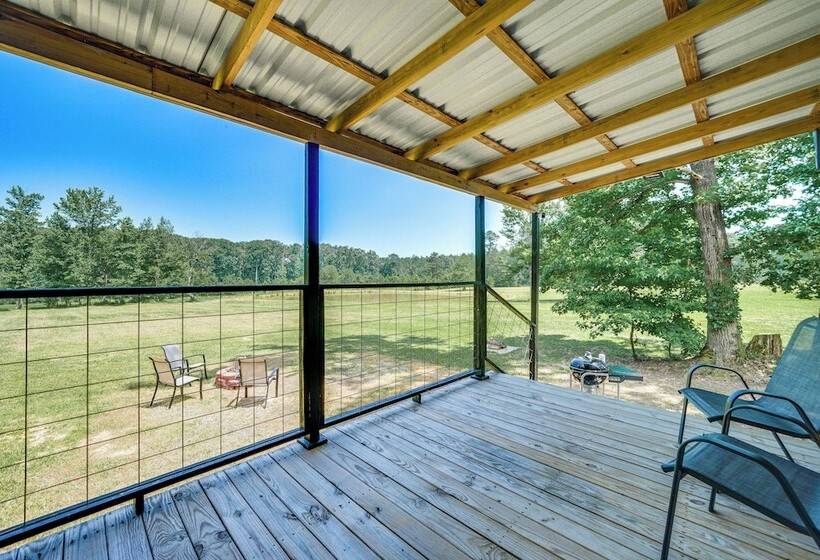 Secluded Broken Bow Cabin W/ Fishing Pond & Views!