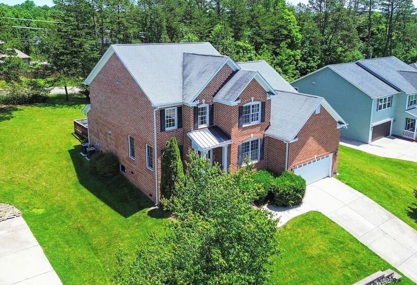 Spacious High Point Family Home W/ Yard & Grill