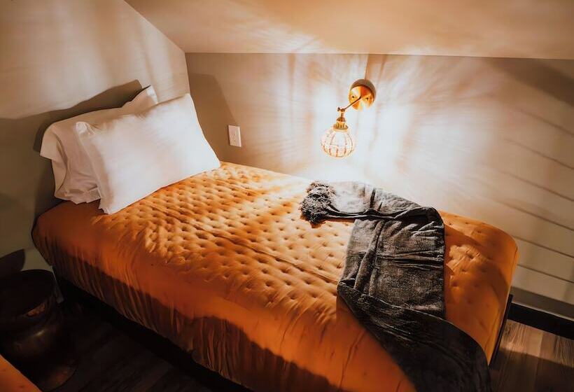 Starlight Haven Weiss Lake