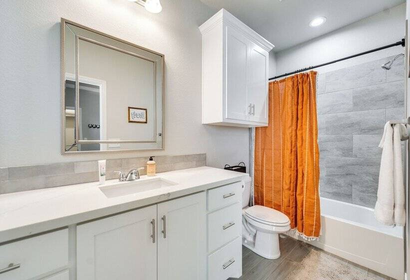 Texas Home W/ Hot Tub: 3 Mi To Downtown Canyon!