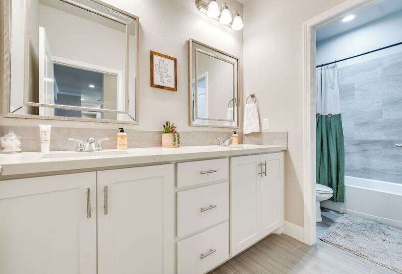 Texas Home W/ Hot Tub: 3 Mi To Downtown Canyon!