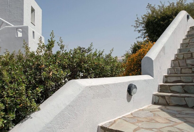 Thalia Bloom Villa Apartments