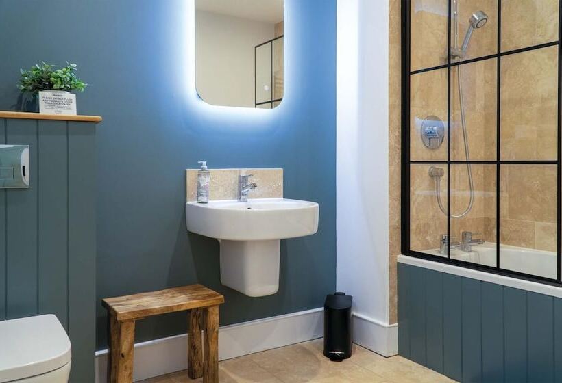 The Granary   3 Bed Barn Conversion   Llawhaden