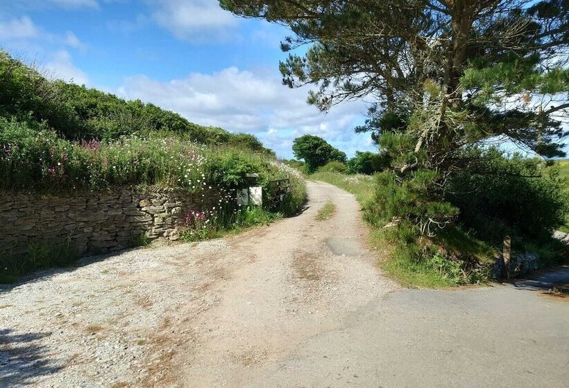 Watergate Lane Hideout