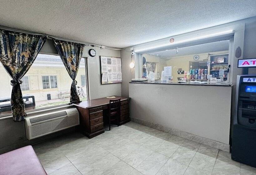 בית מלון כפרי Hallmark Inn