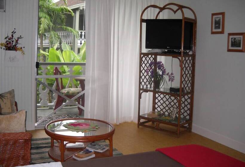 בית מלון כפרי Kona Islander Inn Condos