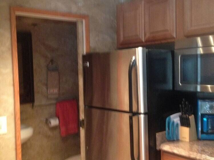 בית מלון כפרי Kona Islander Inn Condos