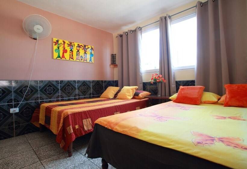 پانسیون Casa Yaima