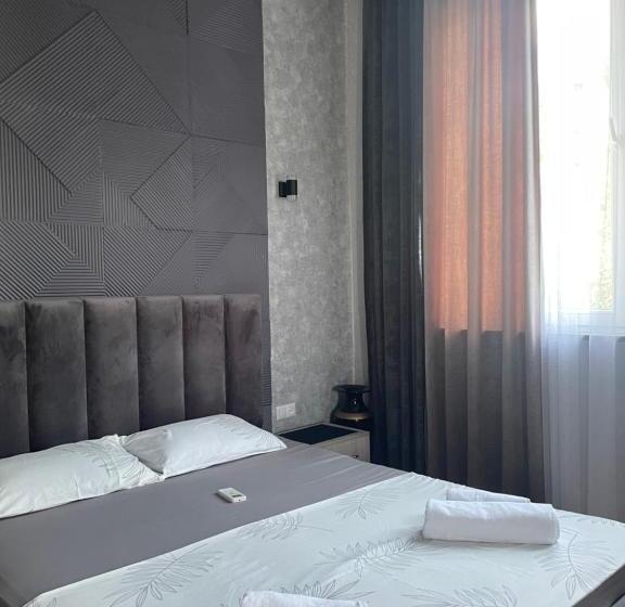 پانسیون Nits Guest House