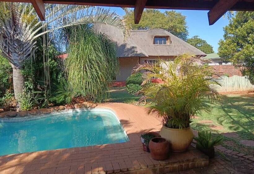 膳宿费 One Love Resort