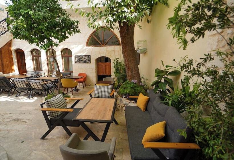 هتل Pin Traveler House