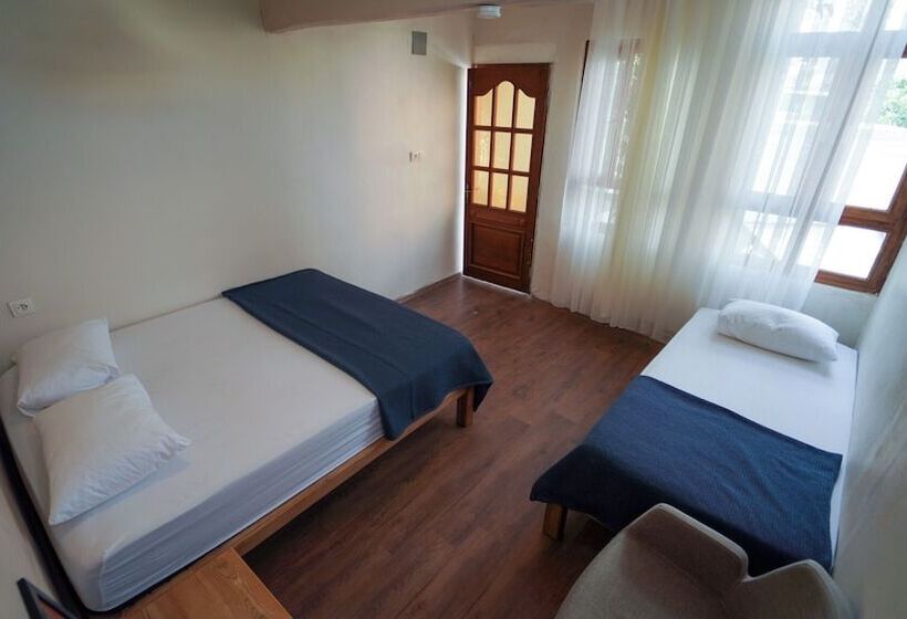 هتل Pin Traveler House