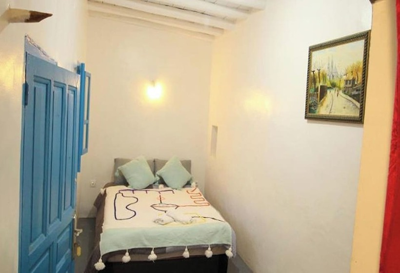 پانسیون Asarag Lodge, Mirlft Centre