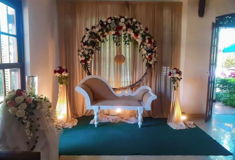 بنسيون Stadium Reach Layathraa