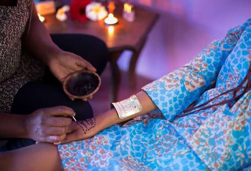 Ahg Waridi Beach Resort & Spa