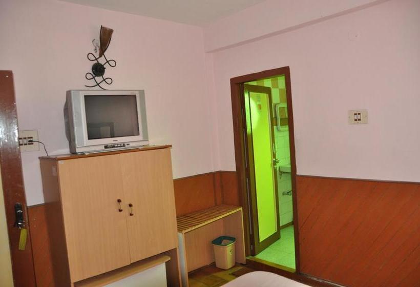 فندق صغير Jc Woodville Manor