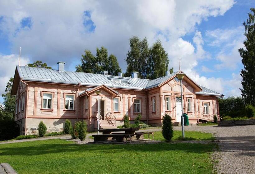 旅馆 Savonlinnan Kansanopisto   Wanha Pappila