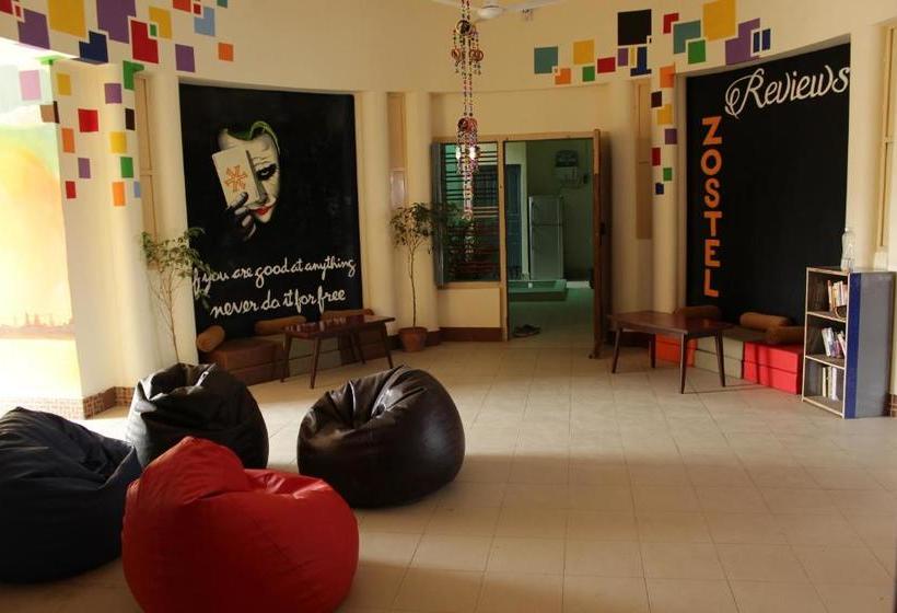ユースホステル Zostel Varanasi