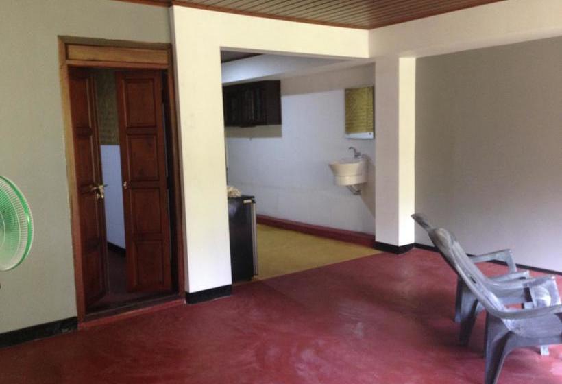 민박 Ambadi Villas