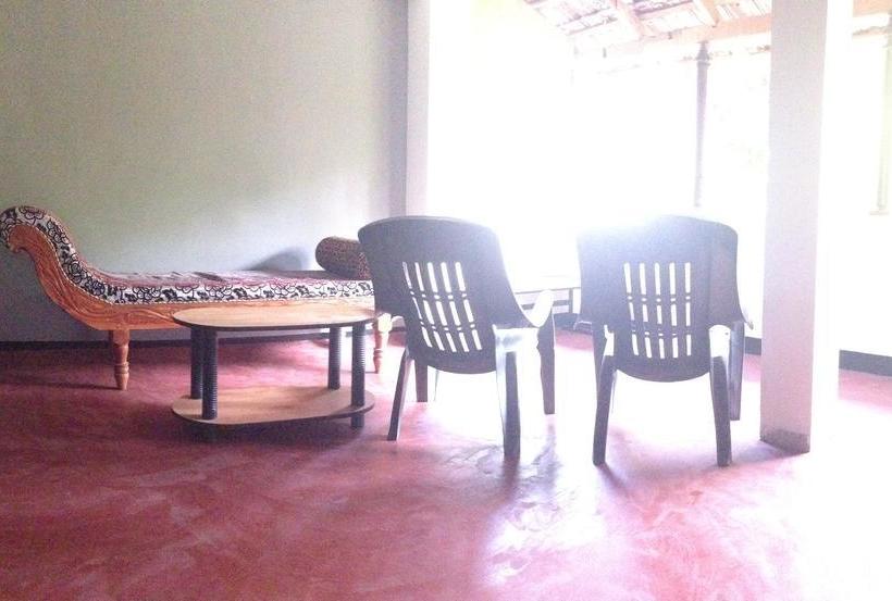 ベッドアンドブレックファースト Ambadi Villas