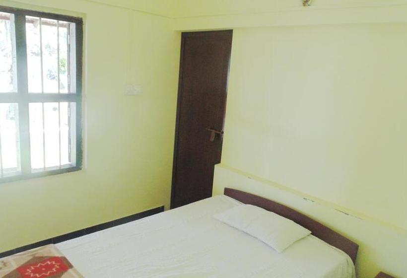 민박 Ambadi Villas