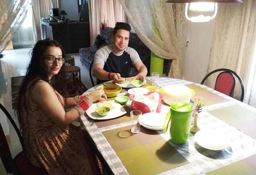 تختخواب و صبحانه Green Leaf Home Stay