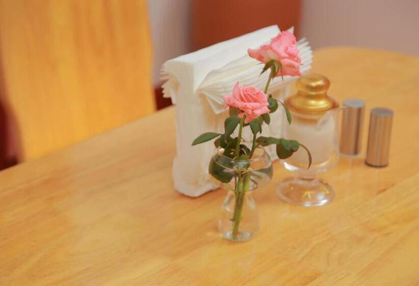 تختخواب و صبحانه Mulberry Homestay