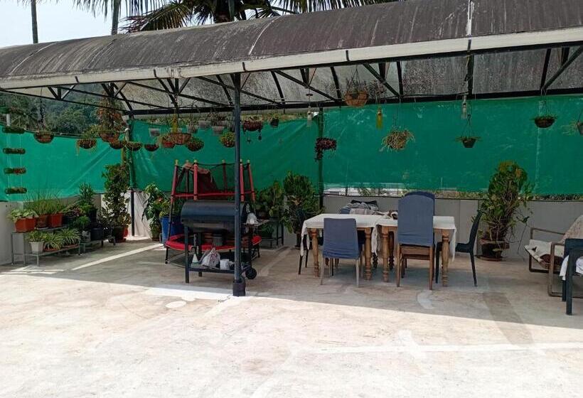 تختخواب و صبحانه Mulberry Homestay