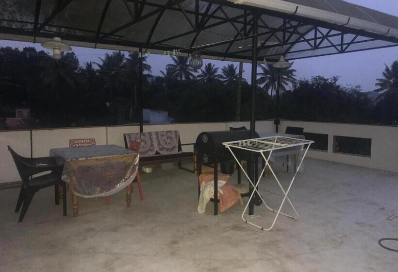 تختخواب و صبحانه Mulberry Homestay