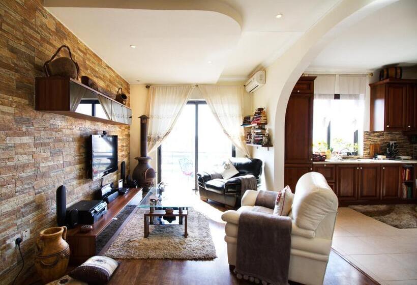 تختخواب و صبحانه Sunshine Court