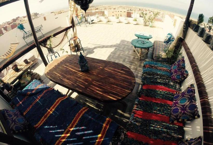 تختخواب و صبحانه La Surf House Morocco