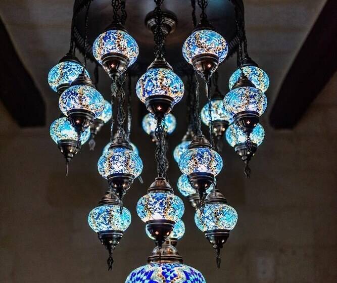 تختخواب و صبحانه The Stone House