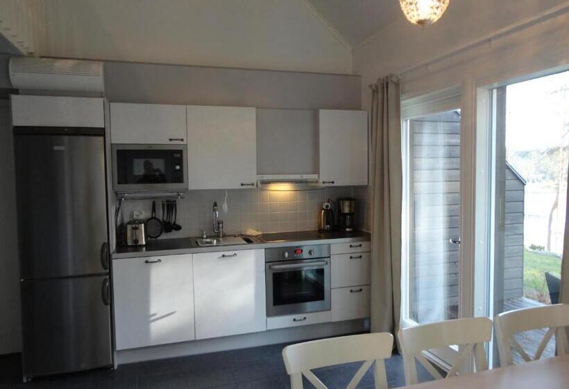 민박 Varjola Holiday Center