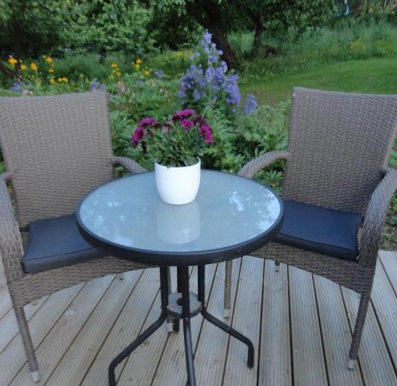 مبيت وإفطار Varjola Holiday Center