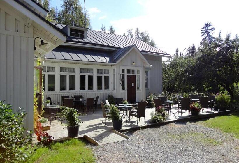 مبيت وإفطار Varjola Holiday Center