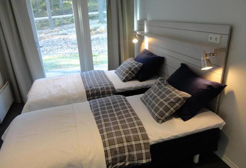 مبيت وإفطار Varjola Holiday Center