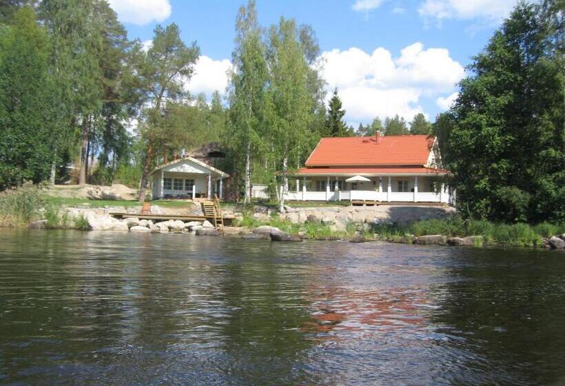 مبيت وإفطار Varjola Holiday Center