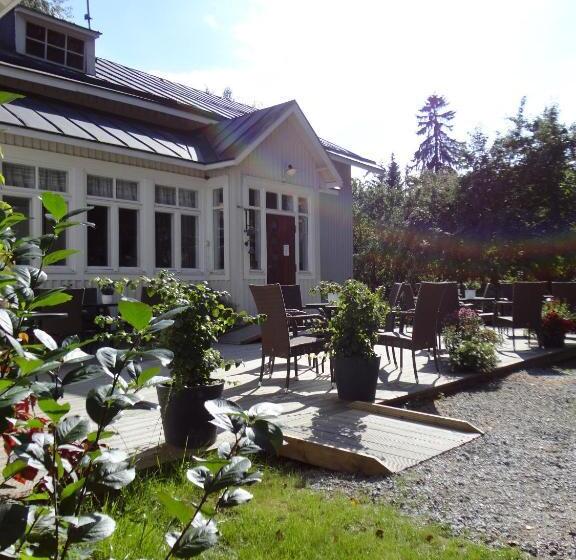 مبيت وإفطار Varjola Holiday Center