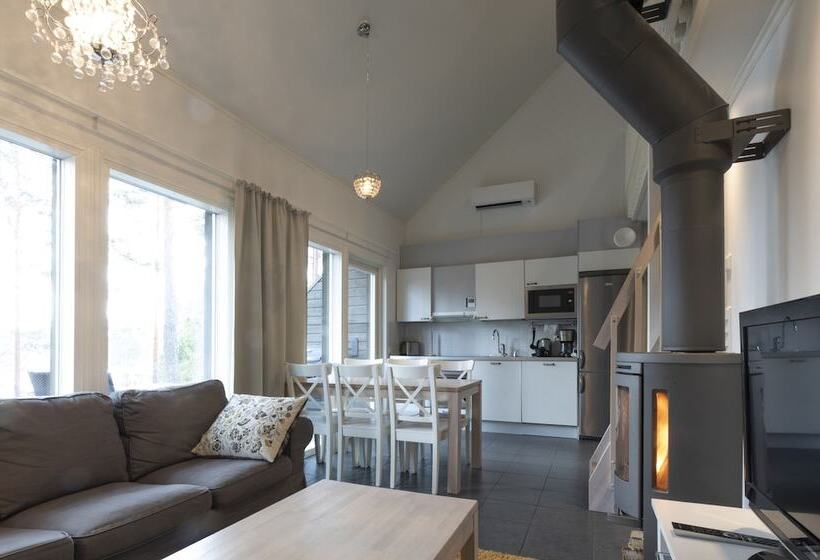 민박 Varjola Holiday Center