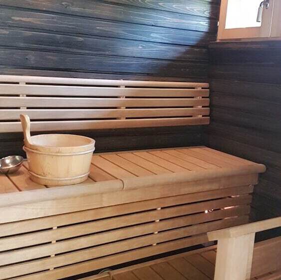 민박 Varjola Holiday Center