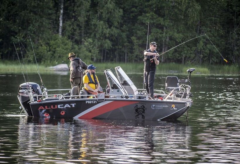 مبيت وإفطار Varjola Holiday Center