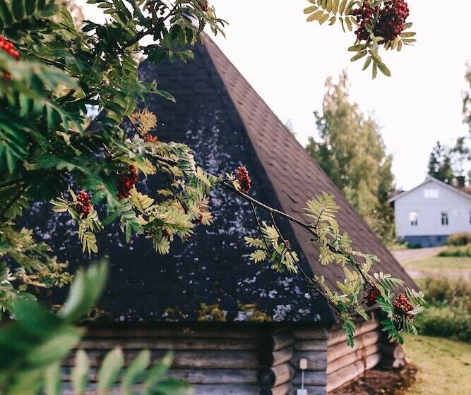 민박 Varjola Holiday Center
