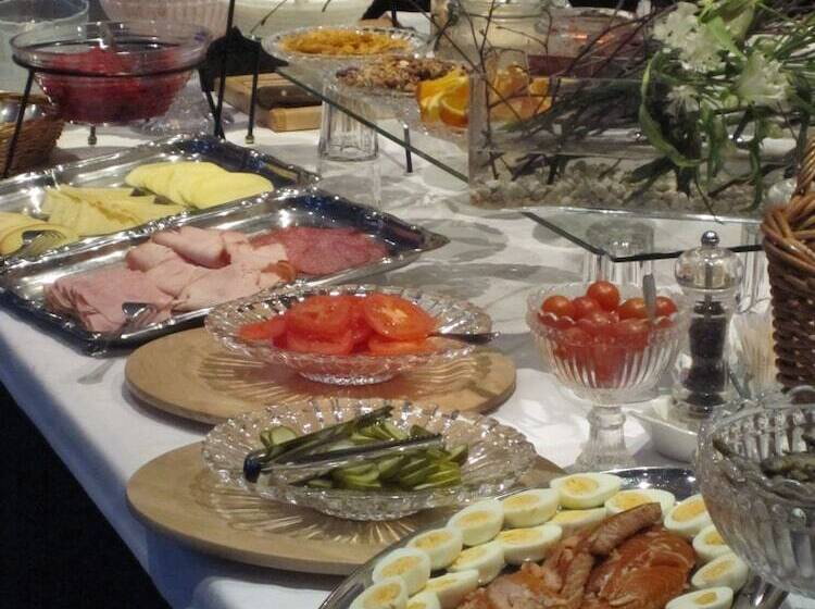 مبيت وإفطار Varjola Holiday Center