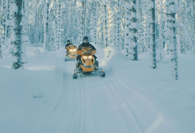 مبيت وإفطار Varjola Holiday Center